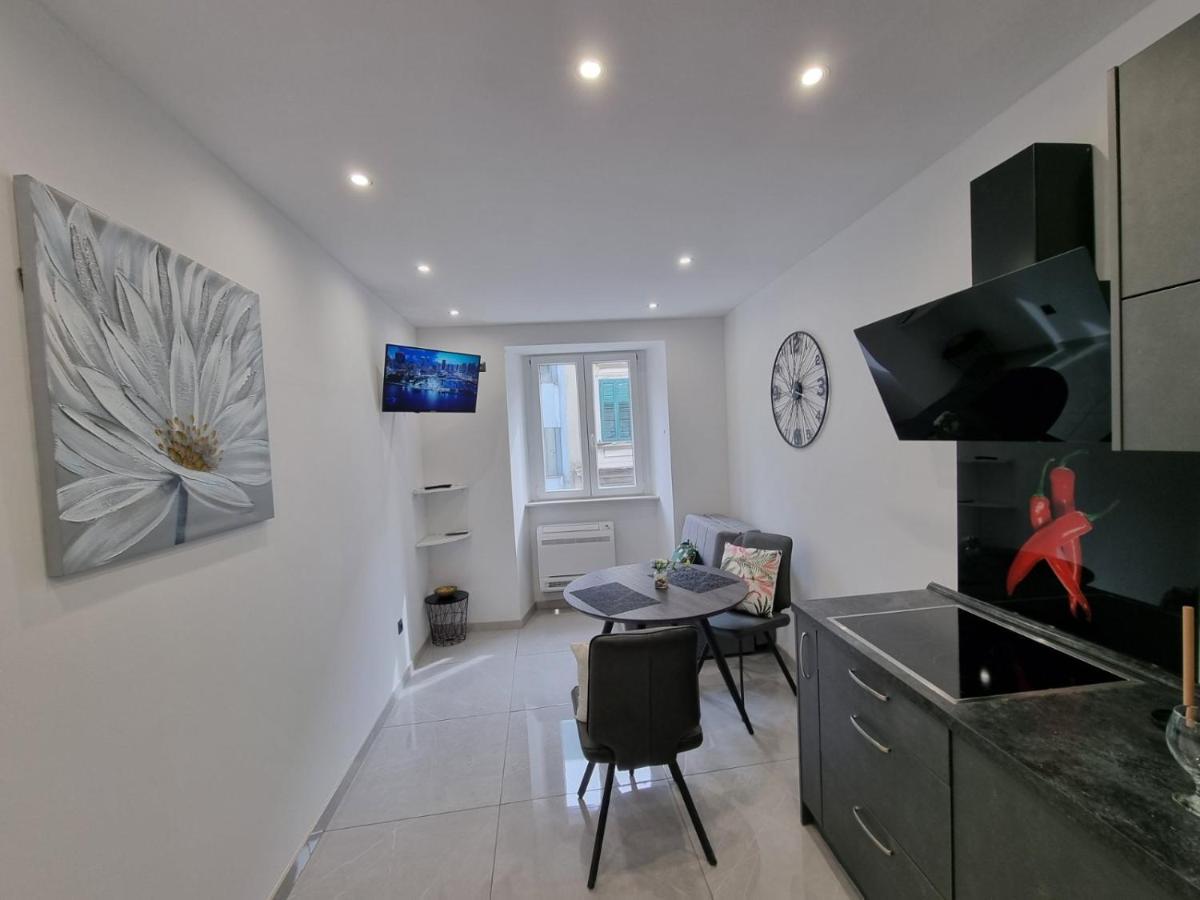 Apartman Julija 1 ริเยกา ภายนอก รูปภาพ